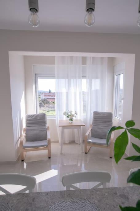 Over The Horizon 3 Bedroom Apartment นาฟปลิโอ ภายนอก รูปภาพ